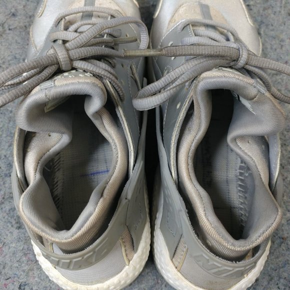 Nike Air Huarache Run SE Low Womens Size 8.5 Shoes Gray 859429-002 NO INSOLES - Picture 6 of 10